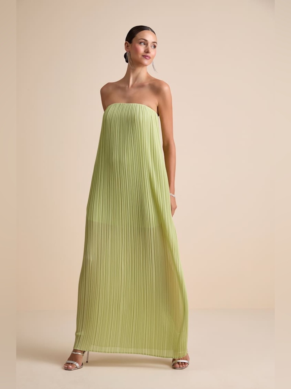 NWT Lulus Green Pleated Maxi Dress size Small